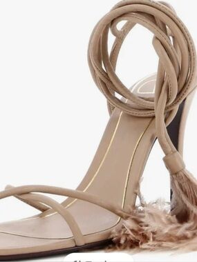 Valentino Garavani Women's Upflair Heeled Sandals Leather with Feathers Neutral